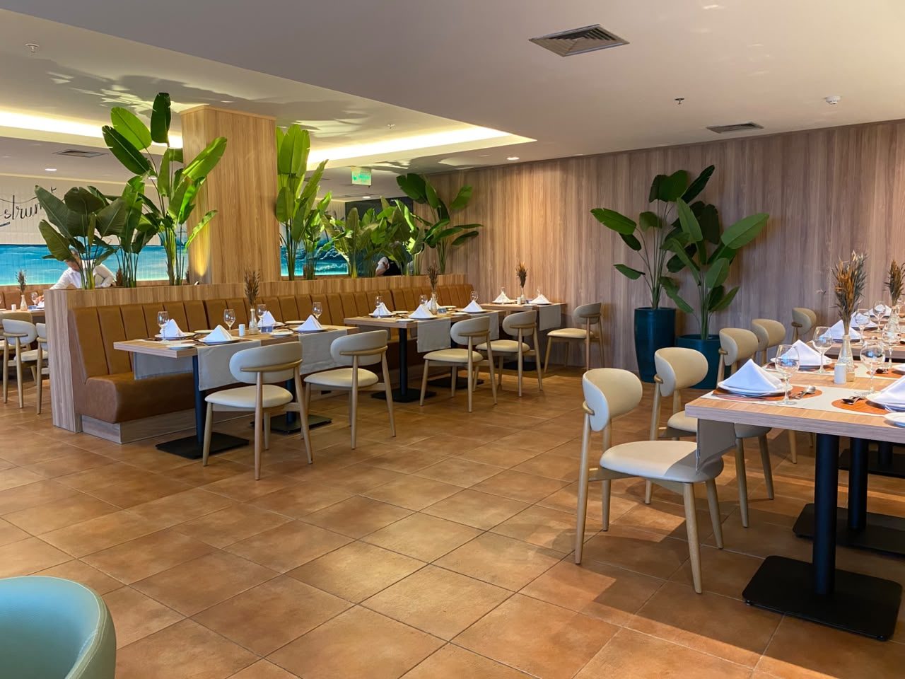 SERHS Marenostrum: ambiente completo do restaurante